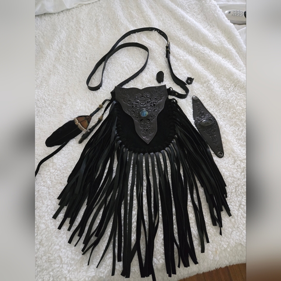 Buffalo Girl Suede Phone Pouch - Picture 11 of 14